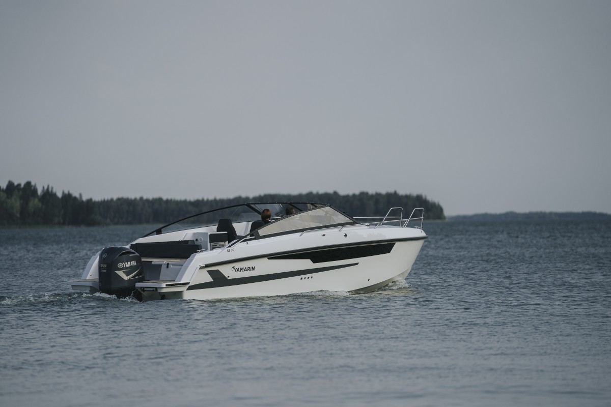 Yamarin 88 DC on esittelyssä Helsingin Uivassa venenäyttelyssä 2019