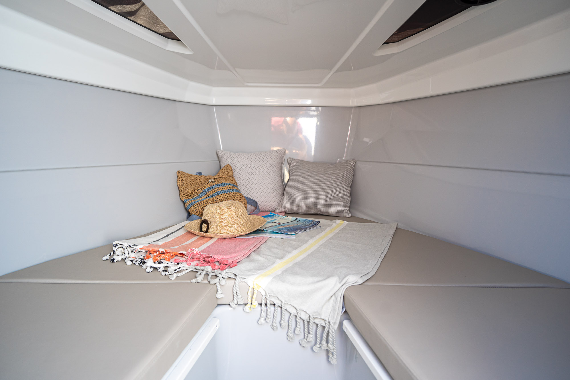 Yamarin 63 DC cabin for two