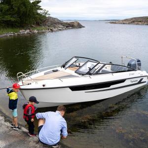 Skipperi kaupunkivene Yamarin Daycruiser