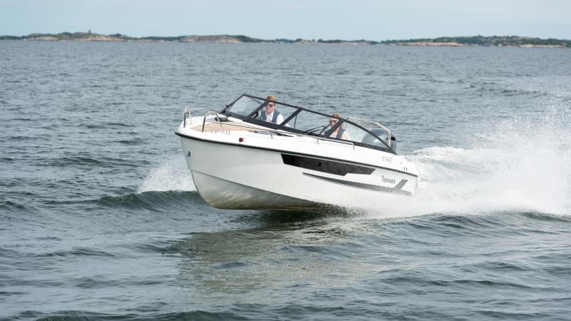With Yamarin 63 DC the driving is well-balanced and stable