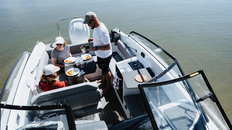 Yamarin 67 Day Cruiser