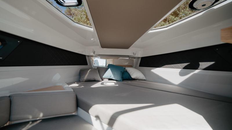 Yamarin 88 DC Premium cabin interior 