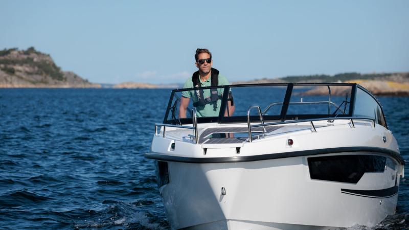 Yamarin 67 Day Cruiser motor boat
